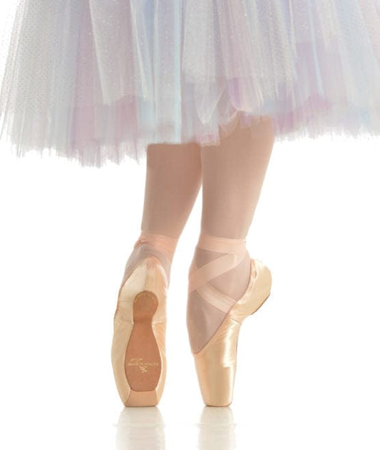 Gaynor Minden Europa Sculpted Fit Pointe Shoe ExtraFlex Shank Deep Vamp High Heel